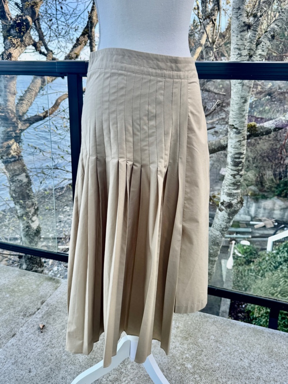 Banana Republic Khaki Tan Pleated Midi Skirt Size 8